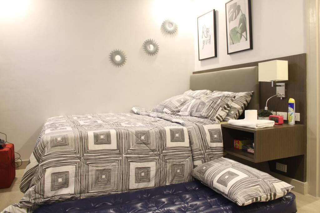 A2J Luxury Bgc Balcony Suite Near Sm Aura Taguig Manila Kültér fotó