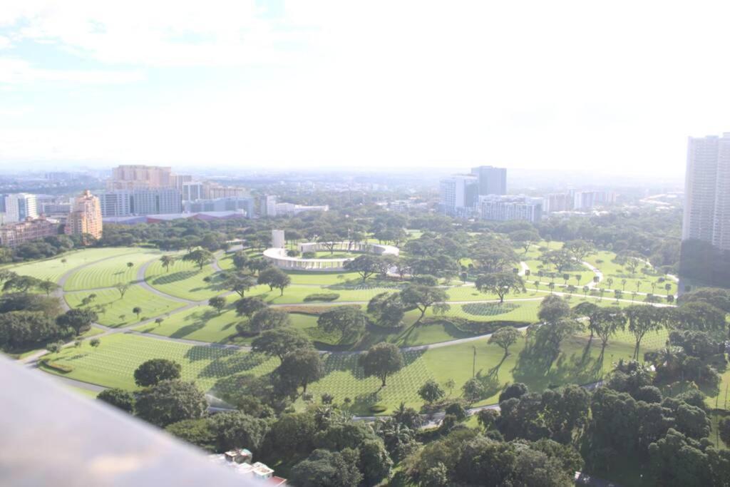 A2J Luxury Bgc Balcony Suite Near Sm Aura Taguig Manila Kültér fotó